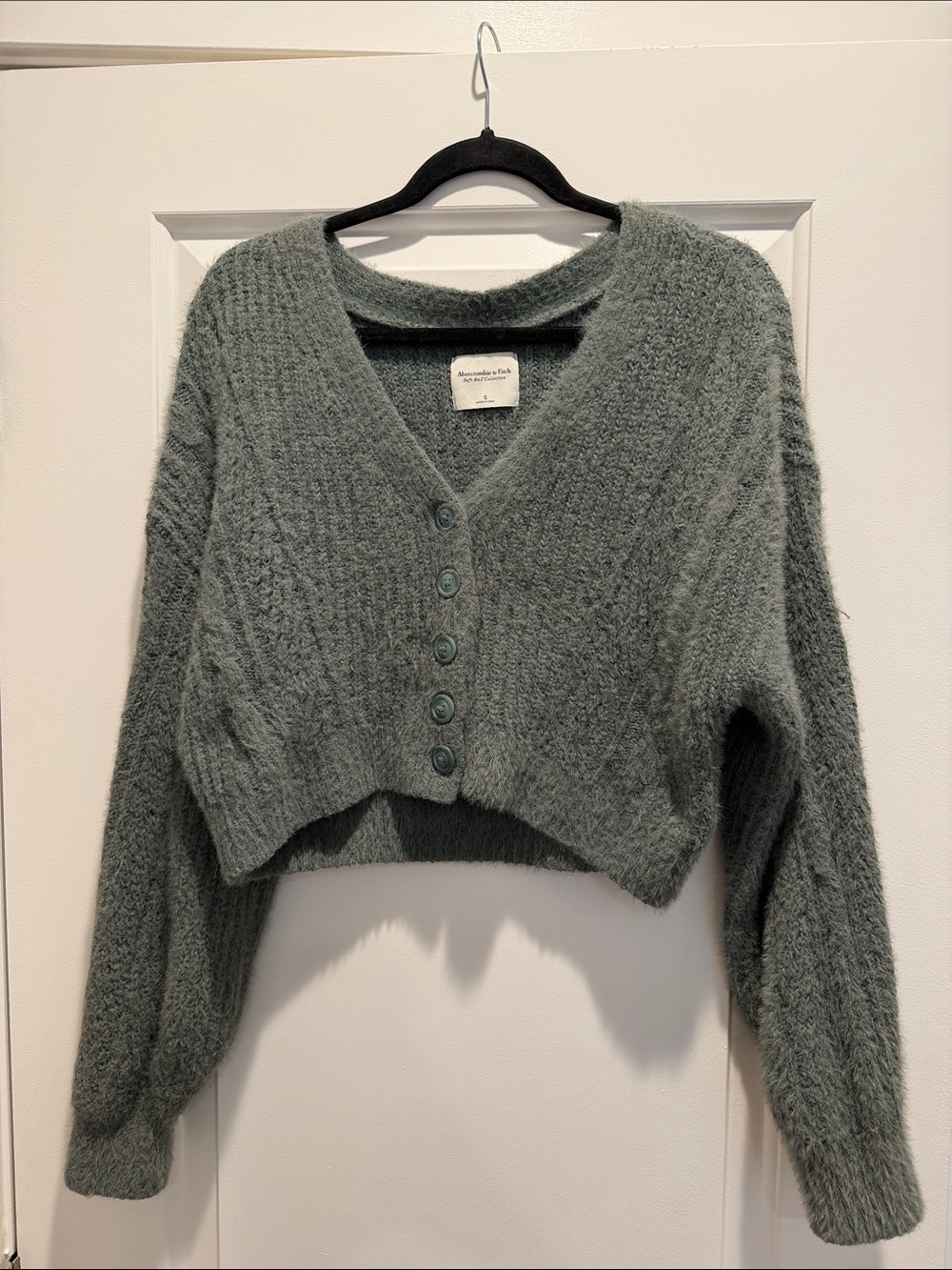 Abercrombie & Fitch Cropped V-Neck Cardigan - Sage